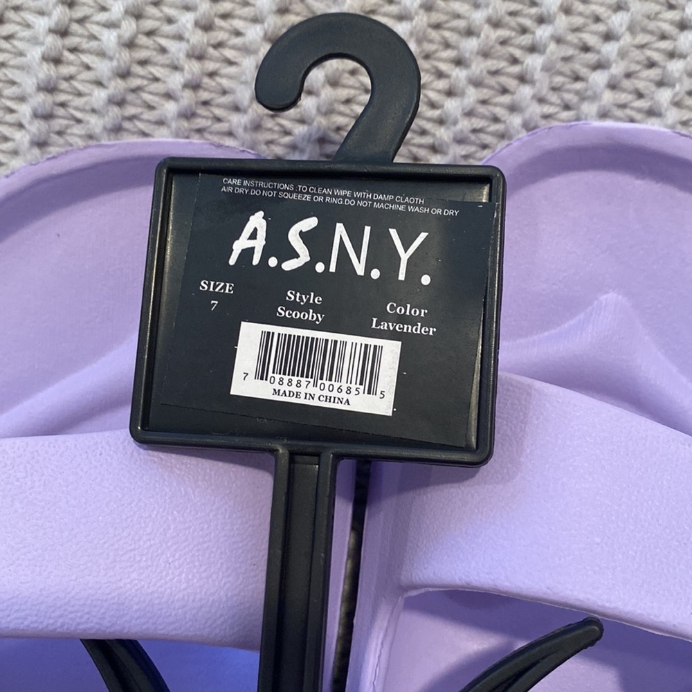 Lavender sandals - Picture 4 of 4